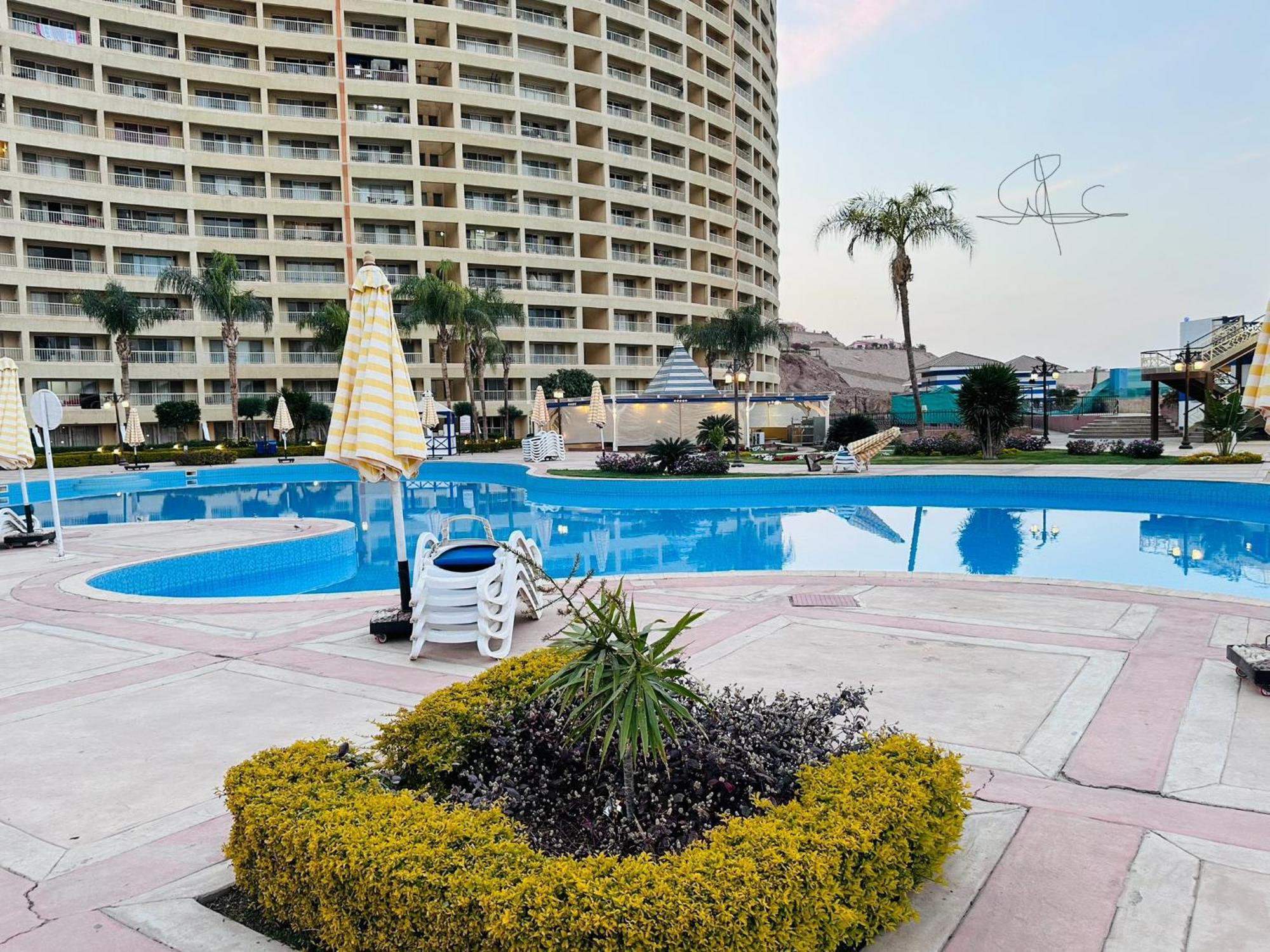Chalet In Porto Sokhna Beach Resort Ain Sukhna Exterior photo