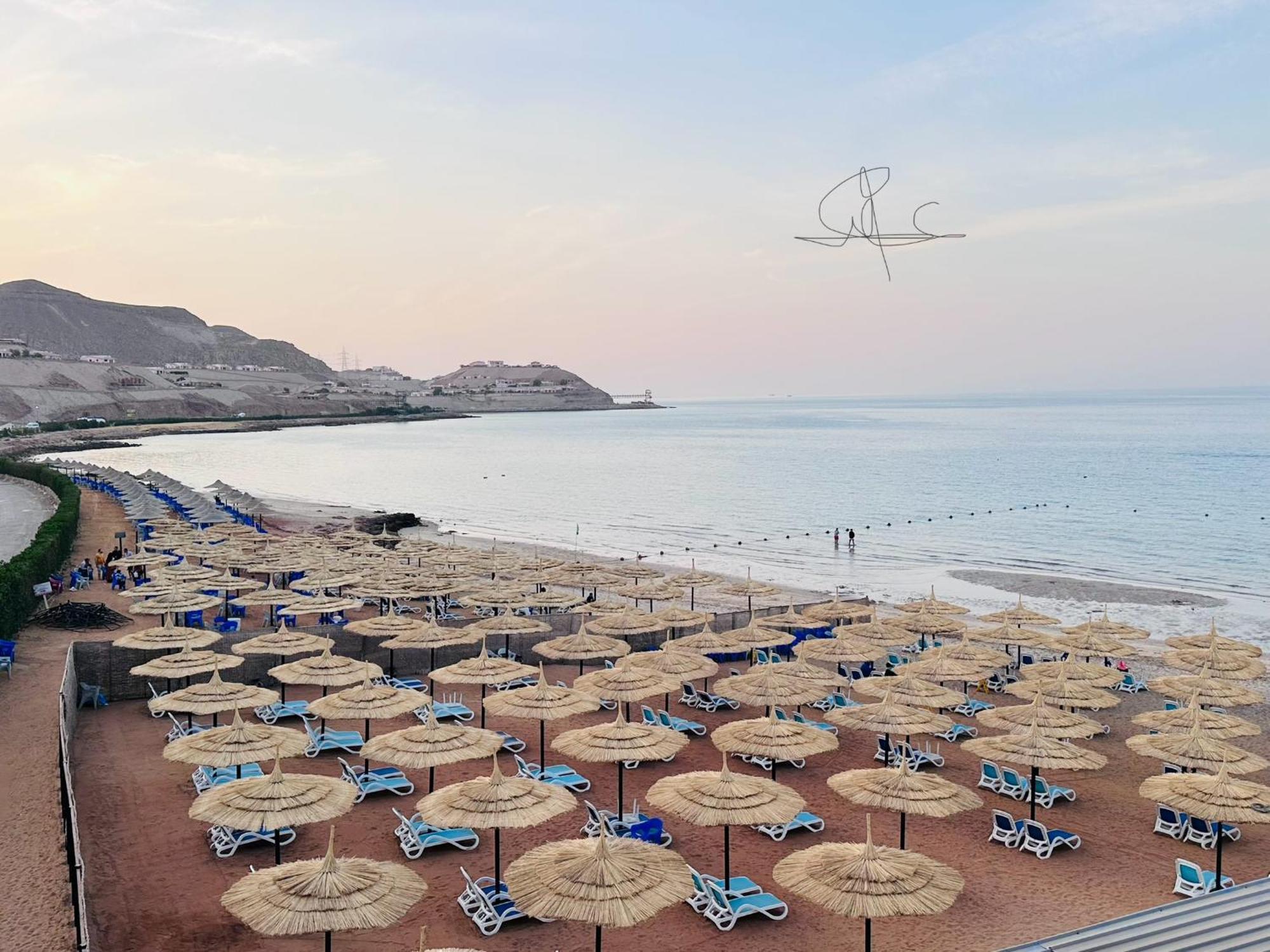 Chalet In Porto Sokhna Beach Resort Ain Sukhna Exterior photo